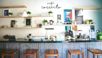 Café Correcto food