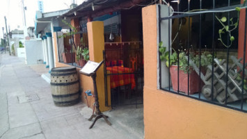 Barril Grill, México outside