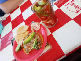 Mariscos El Gera food