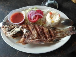 Marisquería La Palapa De Los Burgos food