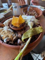 Las Guacamayas Taqueria food