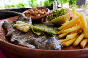 La Macaria: Cortes A La Parrilla Y Comida Mexicana food