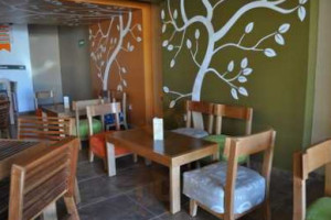 Cafe Del Arbol inside