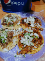 Taquería Arandas food