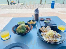 Cancun Lighthouse food