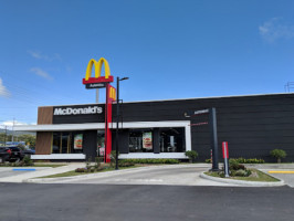 Mcdonald's Arenilla outside