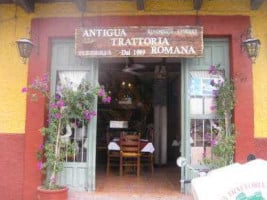 Antigua Trattoria Romana inside