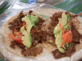 Gordo Lele's Tacos Tortas food