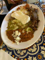 Los Chilaquiles food