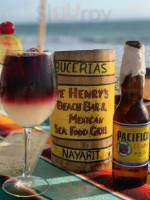Oye Henrys Beach food