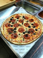 Urban Crust Pizza Piq inside