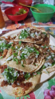 Taquería El Conejo food