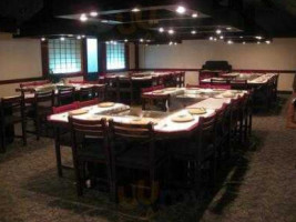 Sakura Restaurant Bar inside