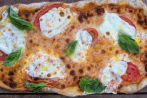 Pizzeria Tito Luigi food