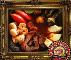 La Molcajeteria food