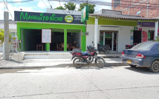 Manguito Biche Restaurante Bar outside