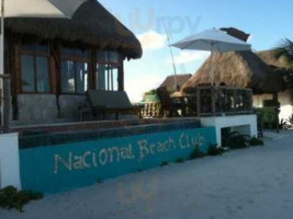 Nacional Beach Club Bungalows food
