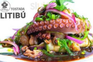 El Buzo Seafood And Beer food