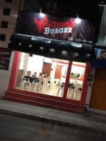 Bull's Burger food