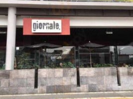 Giornale outside