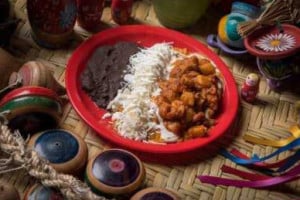 Frida Chilaquiles Cumbres food