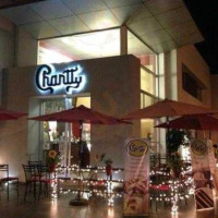 Chantty Cafe Gourmet outside