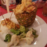 El Timón De Cancún food