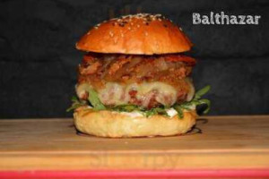 Balthazar Hamburgueseria food