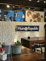 Huevo Republic inside