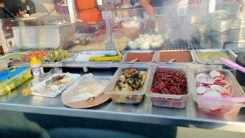 Tacos Los Cuñados De San Juan De Los Lagos food