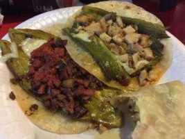 Tacos El Chipilon food