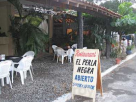 El Perla Negra food