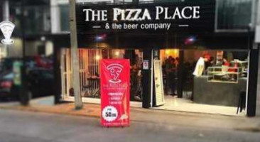 The Pizza Place outside