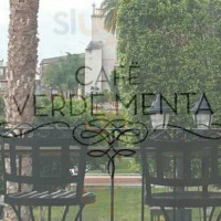 Cafe Verde Menta outside