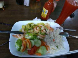 Mariscos Villa Del Mar food