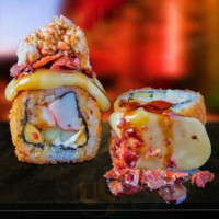 Sushi Guero Roll food