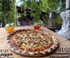 Formaggio's Pizza Pasta (a La Piedra) food