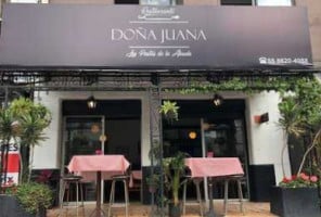 Doña Juana Las Pastas De La Abuela inside