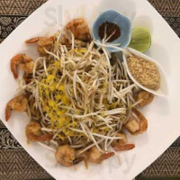 Narisa's Thai Cuisine inside