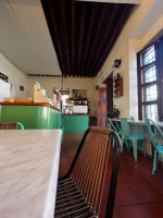 Botica Del Café inside