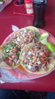 Tacos Y Gorditas Royer food