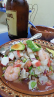 Mariscos El Piolín food