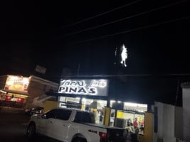Tacos Piña's outside