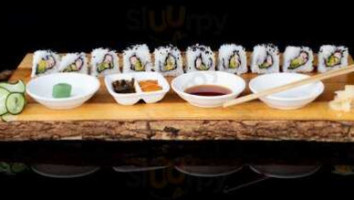 Sakow Sushi food