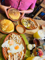 La Casa Del Chilaquil food