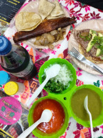 Tacos El Kuitol inside