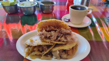 Carnitas Y Barbacoa Jaimito Las Originales De Michoacan food