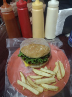 Hamburguesas Al Carbon food