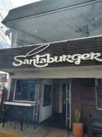 Santaburger outside