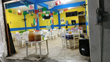 Tacos Y Tortas Tampico De Don Manuel inside